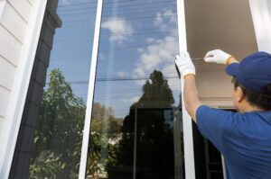 余分なフィルムをカット